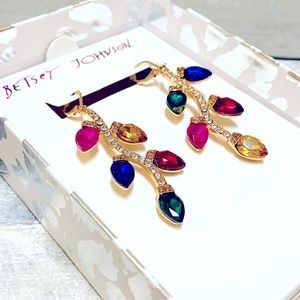❣️BETSEY JOHNSON: Linear Christmas Light Earrings❣️